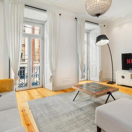 Whome Luxury Stay In Prime Location W/ Ac, Lift & Private Patio Lisbona Esterno foto