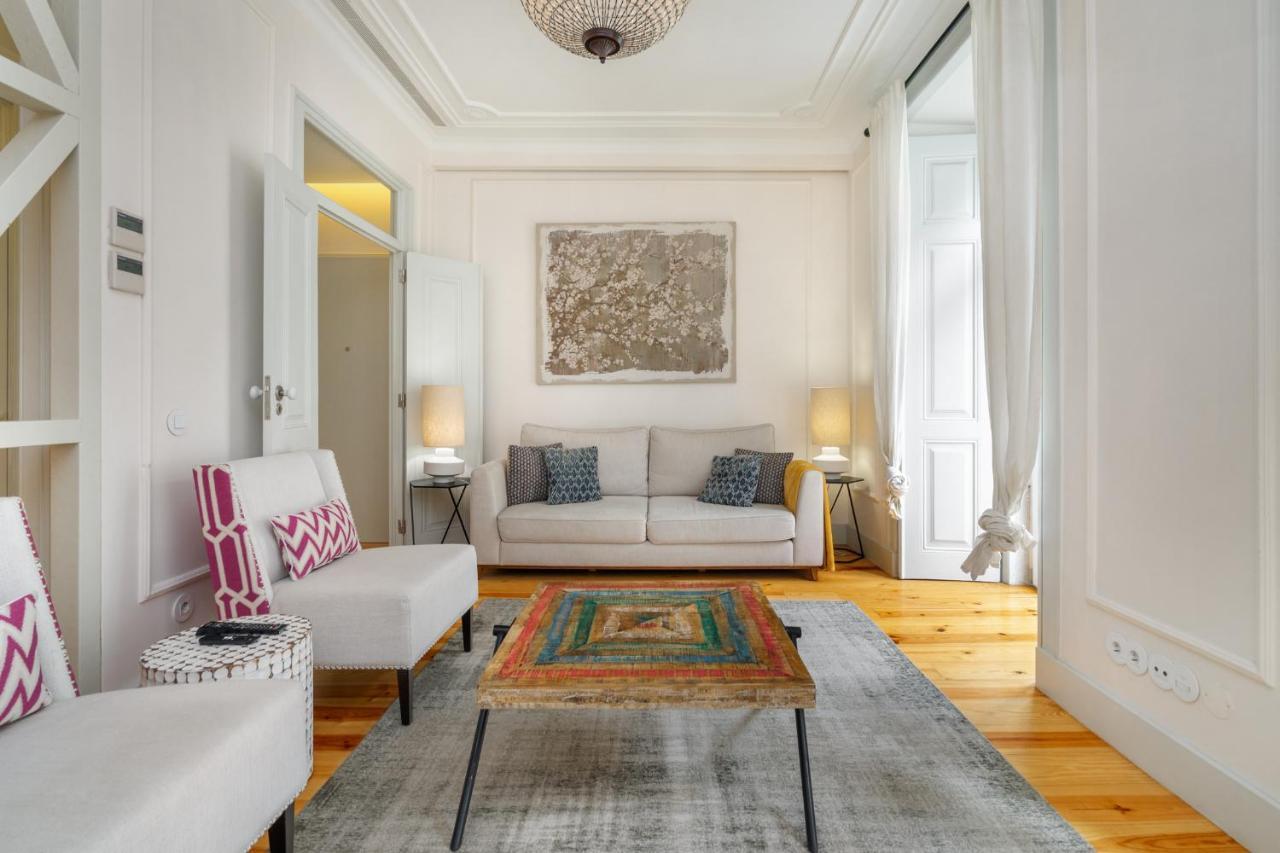 Whome Luxury Stay In Prime Location W/ Ac, Lift & Private Patio Lisbona Esterno foto