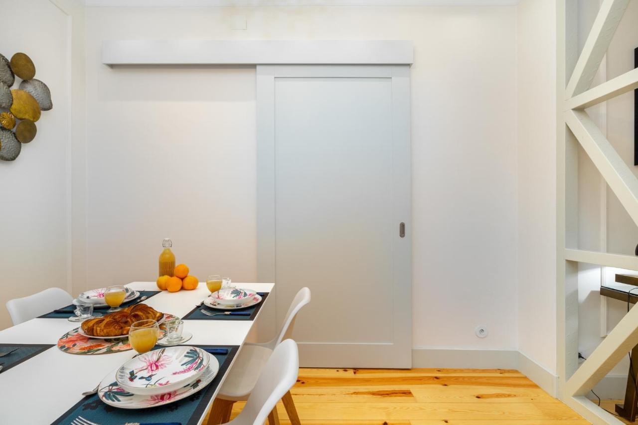 Whome Luxury Stay In Prime Location W/ Ac, Lift & Private Patio Lisbona Esterno foto