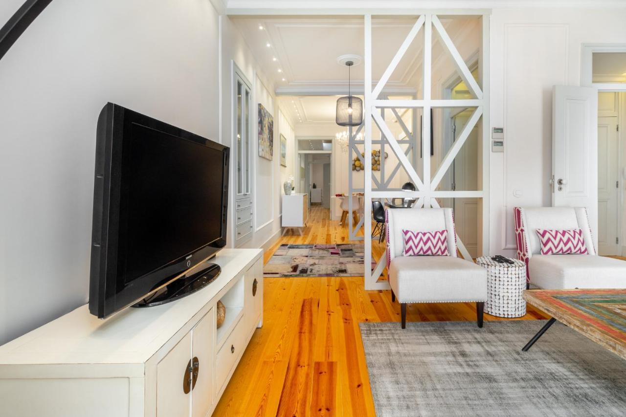Whome Luxury Stay In Prime Location W/ Ac, Lift & Private Patio Lisbona Esterno foto
