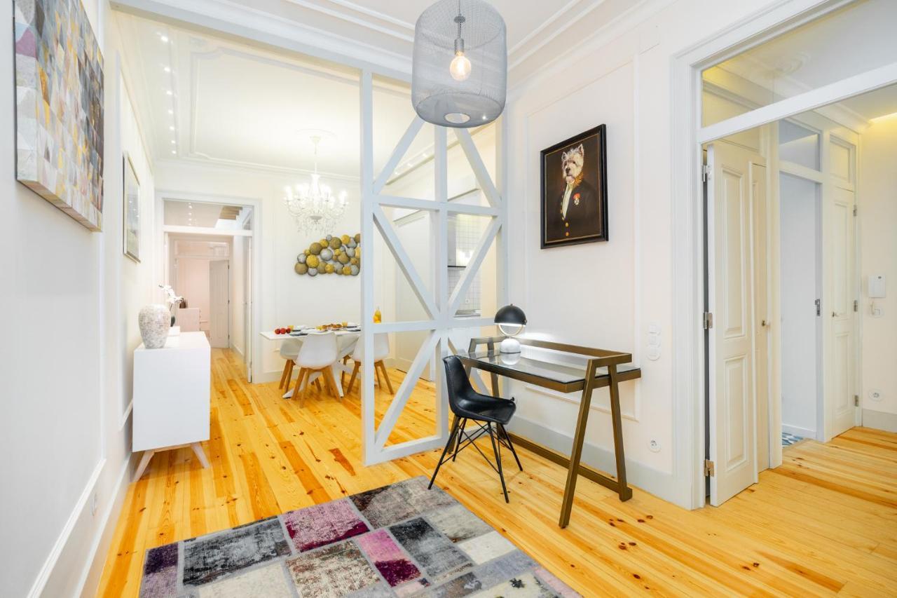 Whome Luxury Stay In Prime Location W/ Ac, Lift & Private Patio Lisbona Esterno foto