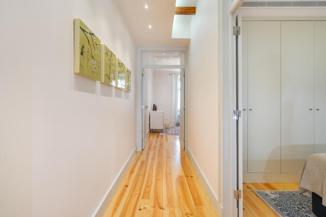 Whome Luxury Stay In Prime Location W/ Ac, Lift & Private Patio Lisbona Esterno foto